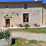 Feriehus Domaine De Gaia, Piscine, Petanque, Ping-pong, Proche Saint Emilion Guillac (Gironde)