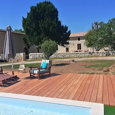 Domaine De Gaïa, Piscine, Pétanque, Ping-pong, Proche Saint Emilion * Guillac (Gironde)